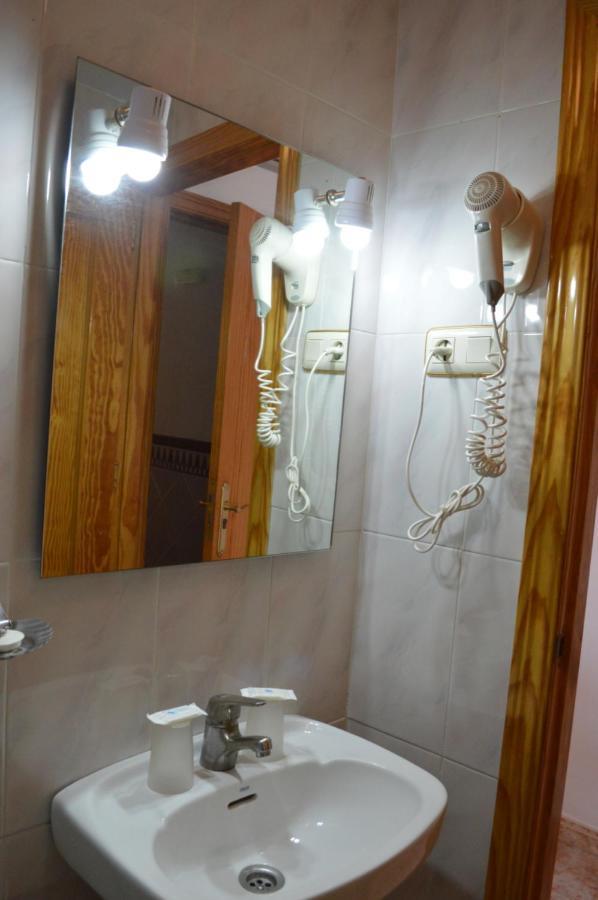 Hostal Rural Montual Los Banos  Exterior photo