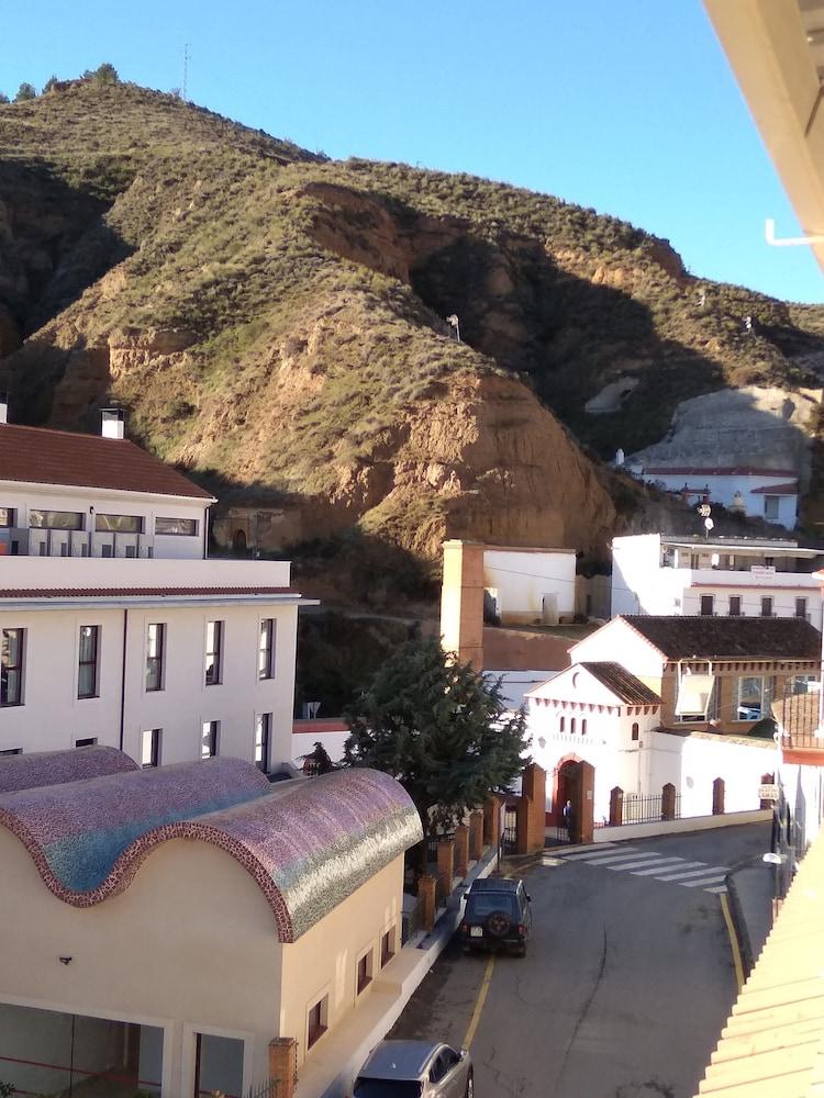 Hostal Rural Montual Los Banos  Exterior photo