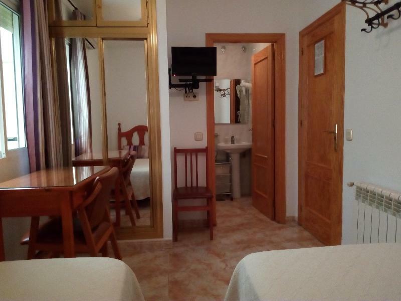 Hostal Rural Montual Los Banos  Exterior photo
